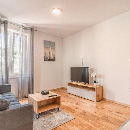 Apartments Florian 洛帕德 外观 照片