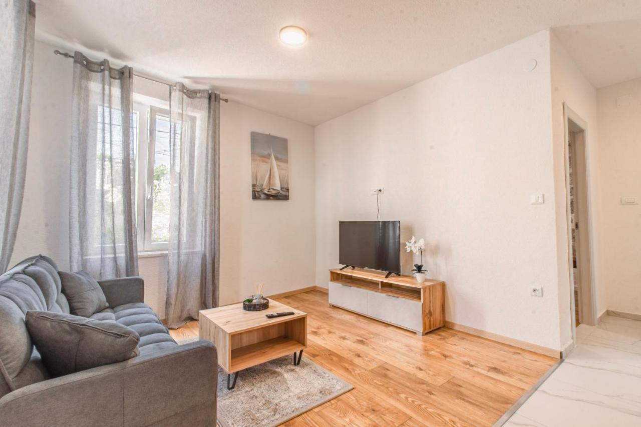 Apartments Florian 洛帕德 外观 照片