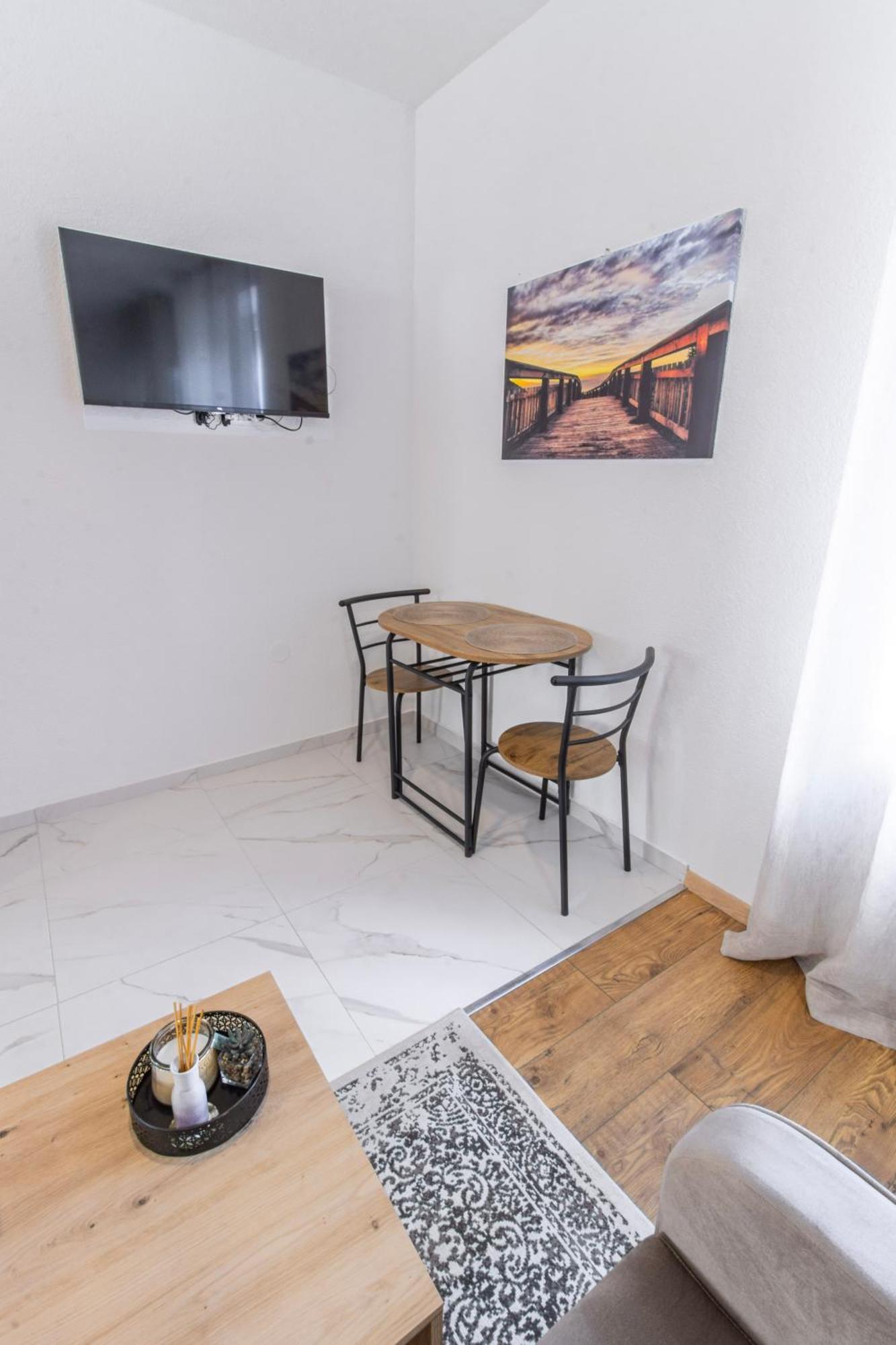Apartments Florian 洛帕德 外观 照片